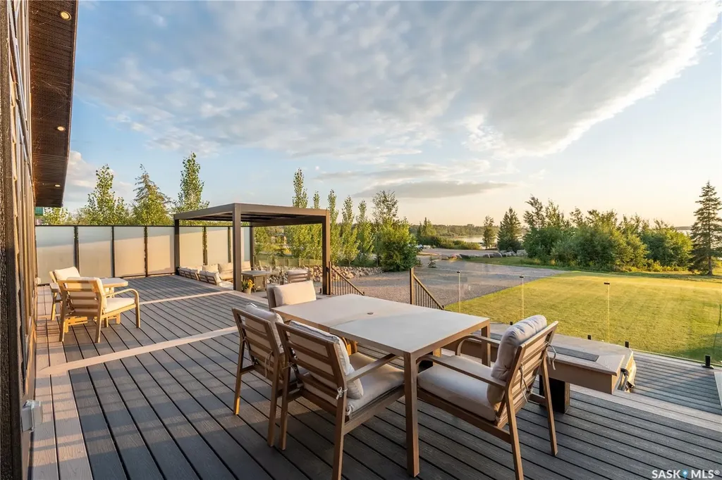 801 Spruce Street Goodsoil SK S0M 1A0