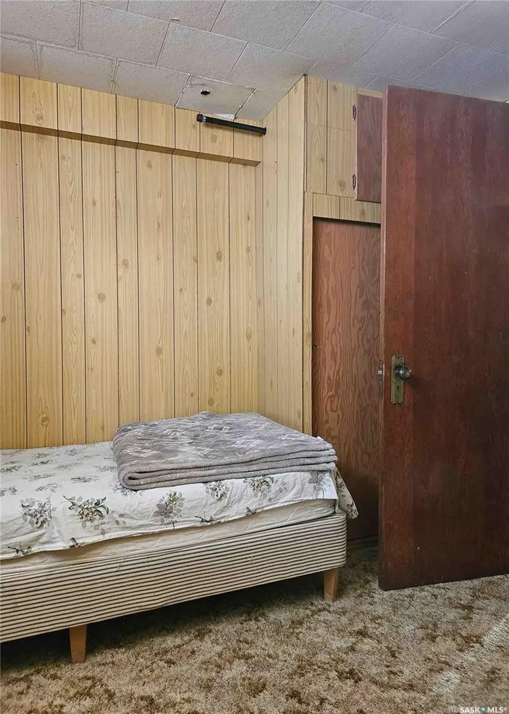 107 3rd Avenue W Elrose SK S0L 0Z0