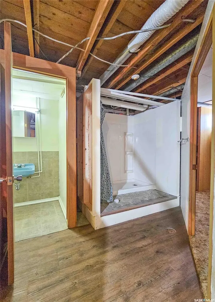 107 3rd Avenue W Elrose SK S0L 0Z0