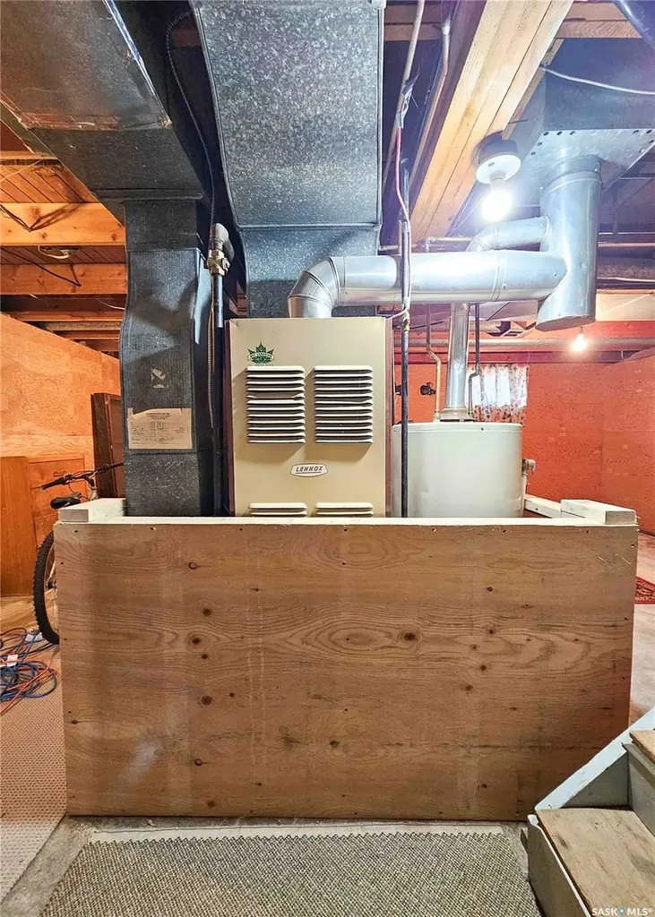 107 3rd Avenue W Elrose SK S0L 0Z0