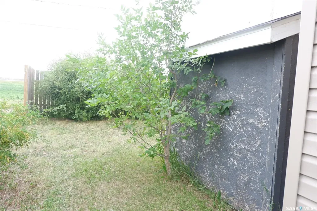 67 Sunrise Estates Assiniboia SK S0H 0B0
