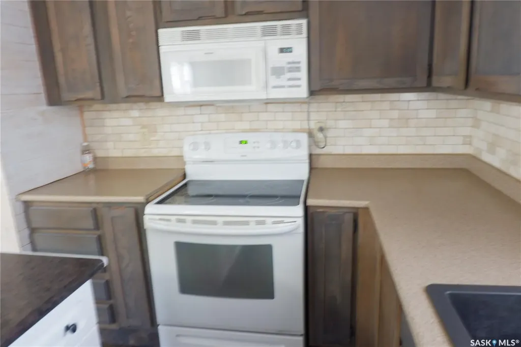 67 Sunrise Estates Assiniboia SK S0H 0B0