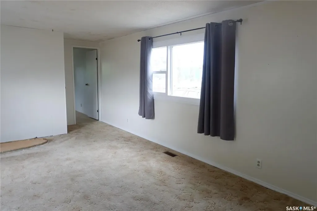 67 Sunrise Estates Assiniboia SK S0H 0B0
