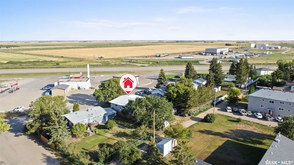 410 - 412 3rd Street E Delisle SK S0L 0P0