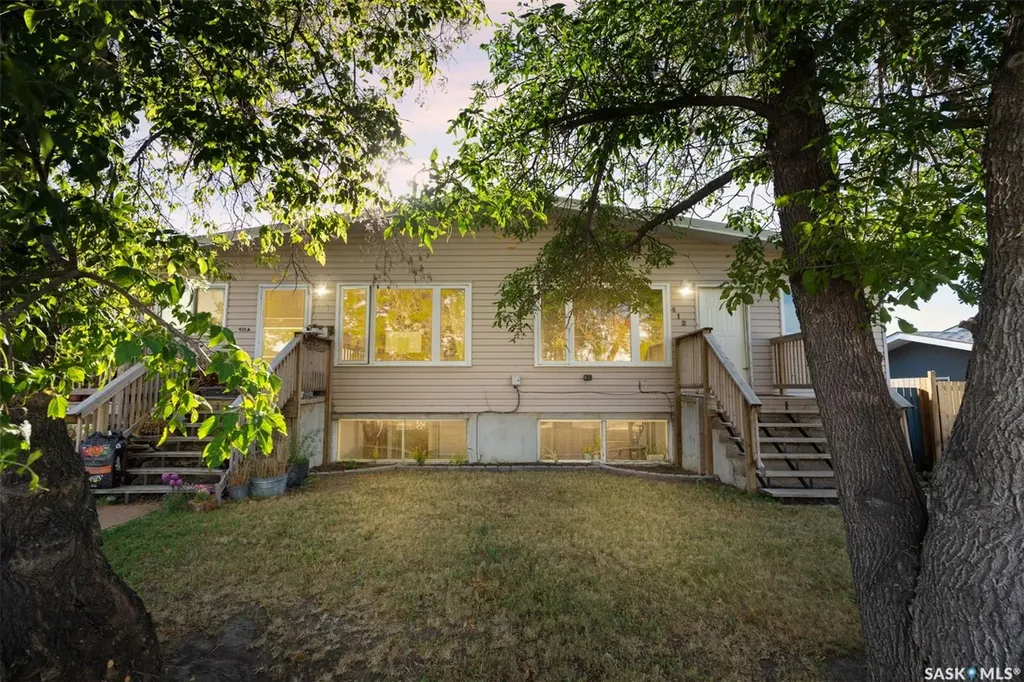 410 - 412 3rd Street E Delisle SK S0L 0P0