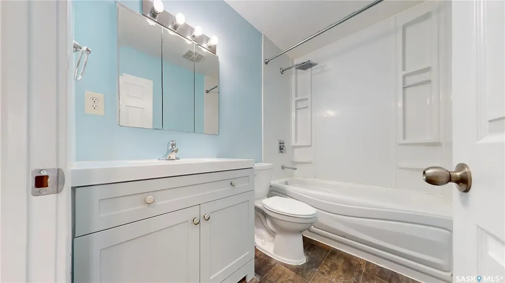 56 Froom Crescent Regina SK S4N 0T9