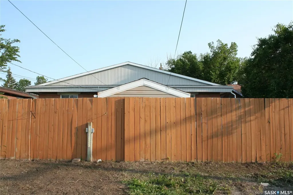 56 Froom Crescent Regina SK S4N 0T9