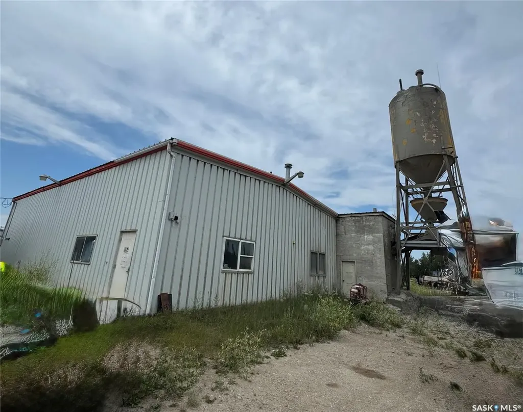 1124 Industrial Drive Hudson Bay SK S0E 0Y0