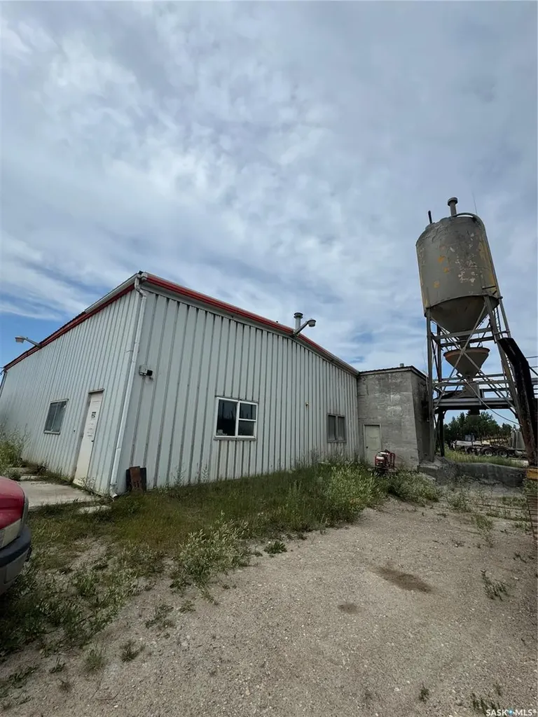 1124 Industrial Drive Hudson Bay SK S0E 0Y0