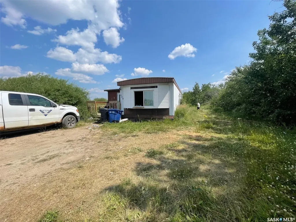 608 7th Street E Meadow Lake SK S9X 1J4