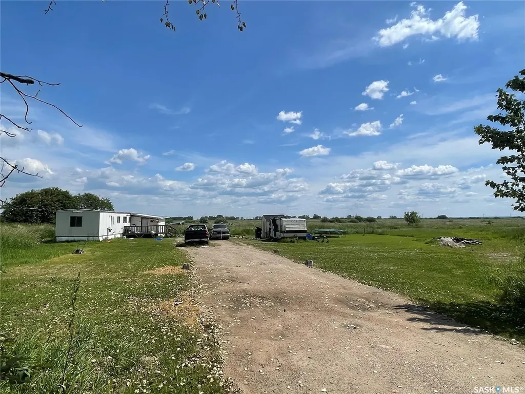 508 7th Street E Meadow Lake SK S9X 1J4