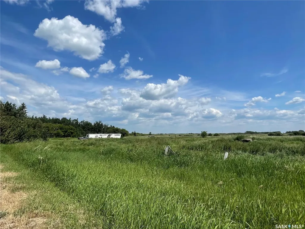 508 7th Street E Meadow Lake SK S9X 1J4
