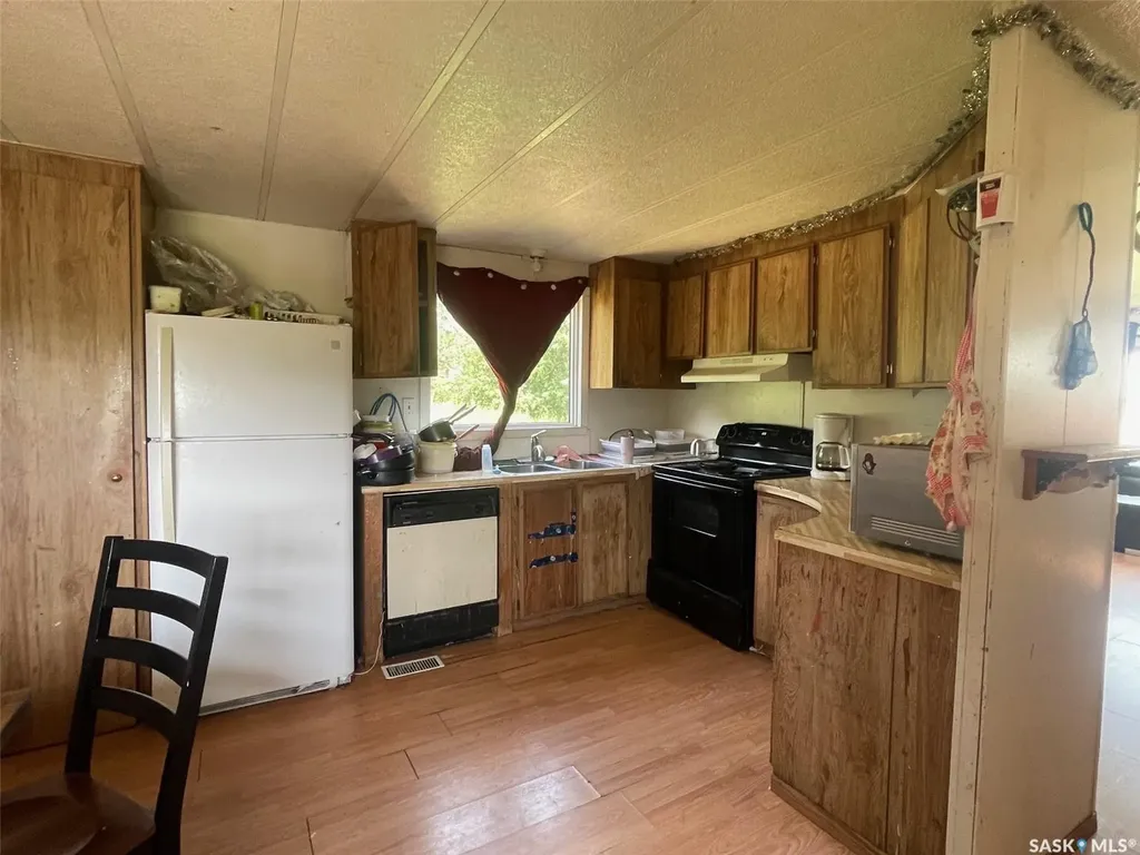 508 7th Street E Meadow Lake SK S9X 1J4