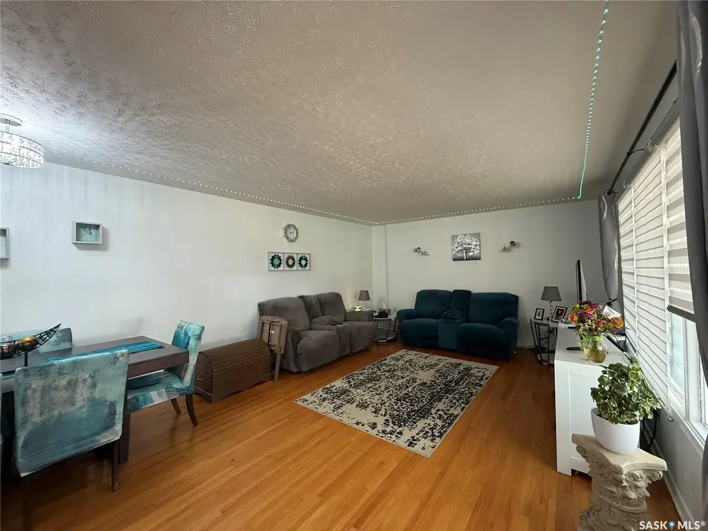 411 4th Avenue W Kindersley SK S0L 1S0