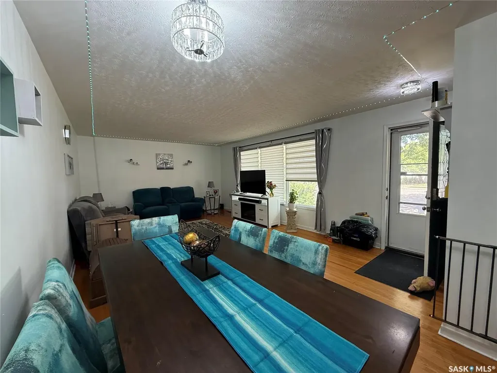 411 4th Avenue W Kindersley SK S0L 1S0
