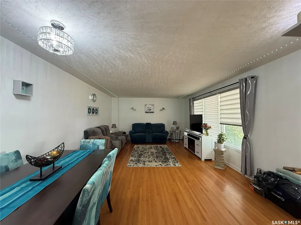411 4th Avenue W Kindersley SK S0L 1S0