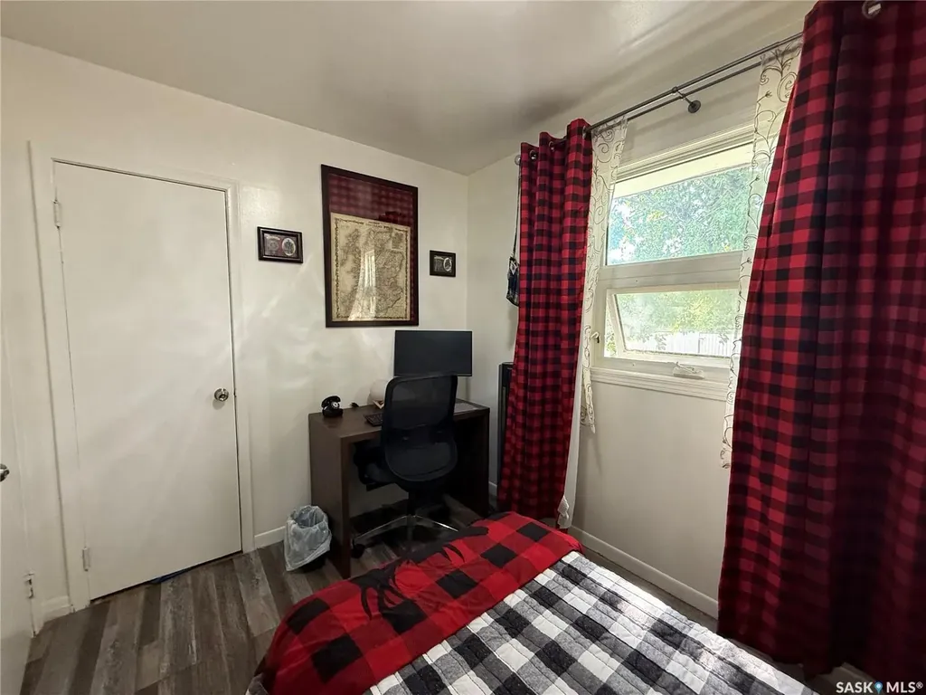 411 4th Avenue W Kindersley SK S0L 1S0