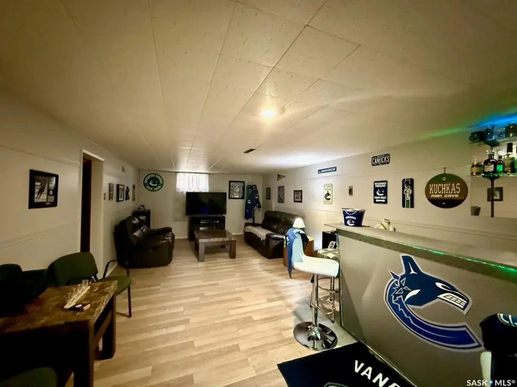 411 4th Avenue W Kindersley SK S0L 1S0