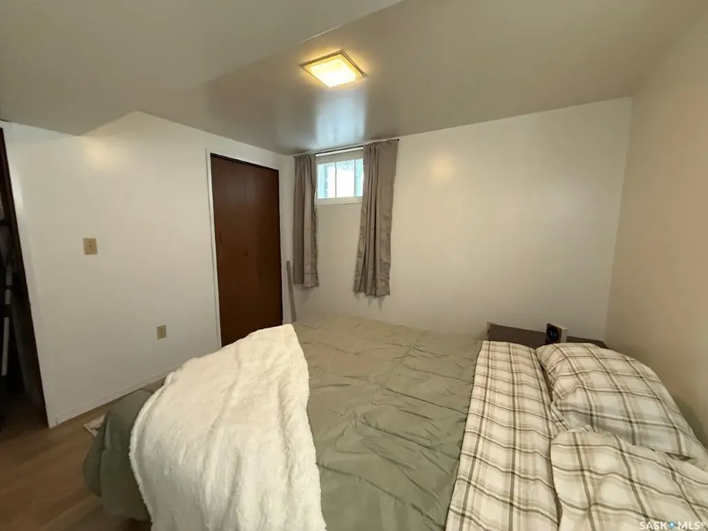 411 4th Avenue W Kindersley SK S0L 1S0