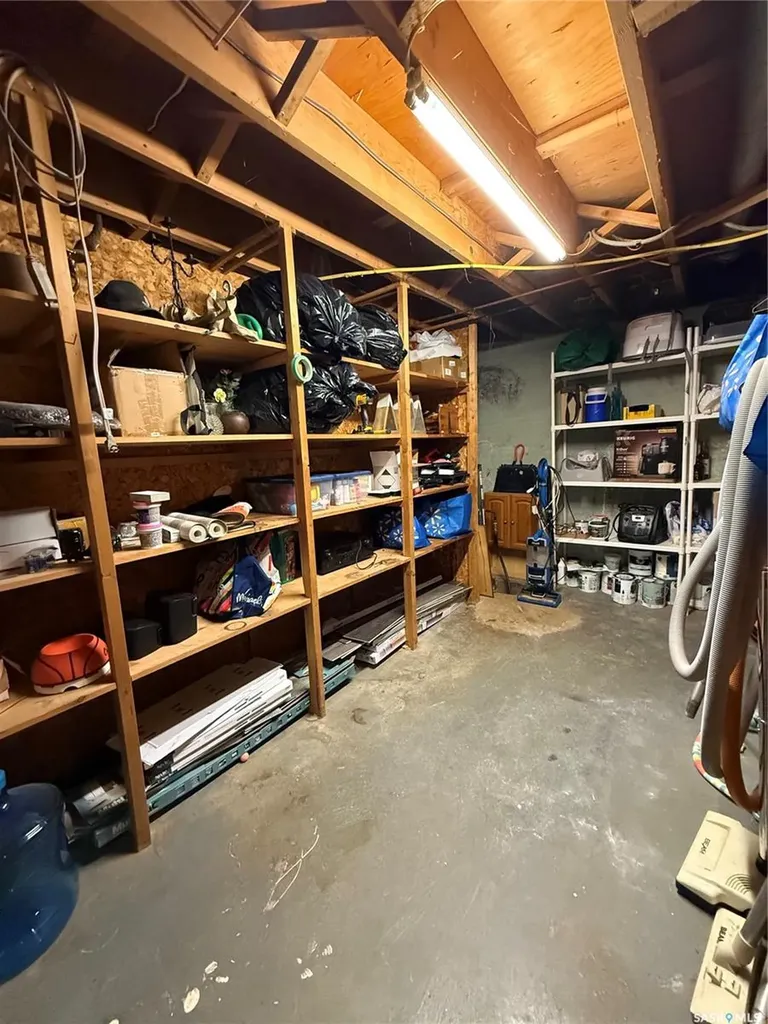 411 4th Avenue W Kindersley SK S0L 1S0