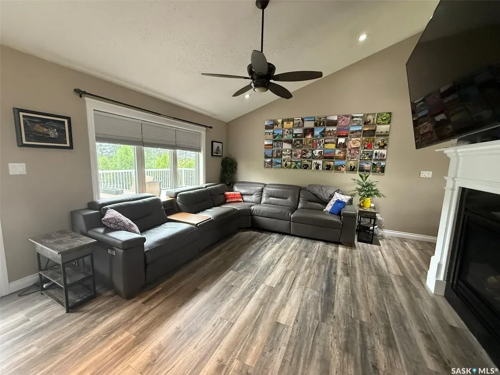 4018 3rd Street N Edam SK S0M 0V0