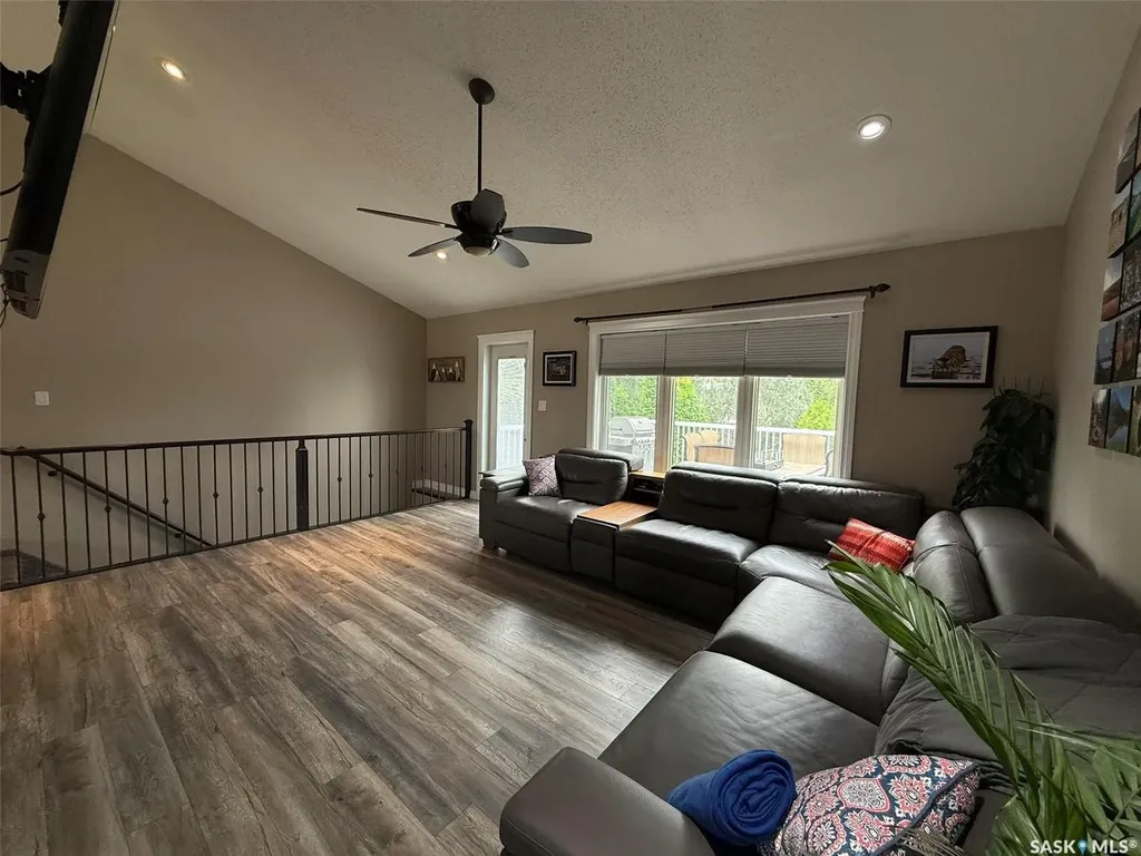 4018 3rd Street N Edam SK S0M 0V0