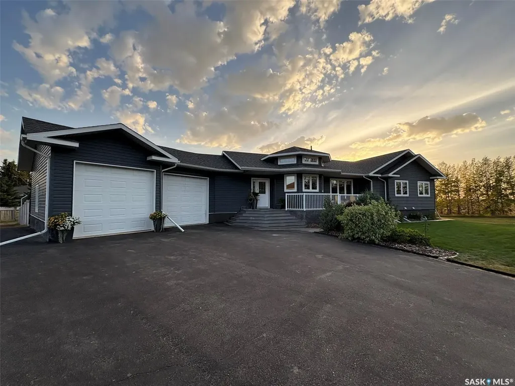 4018 3rd Street N Edam SK S0M 0V0