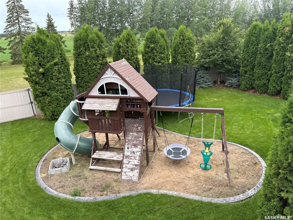 4018 3rd Street N Edam SK S0M 0V0