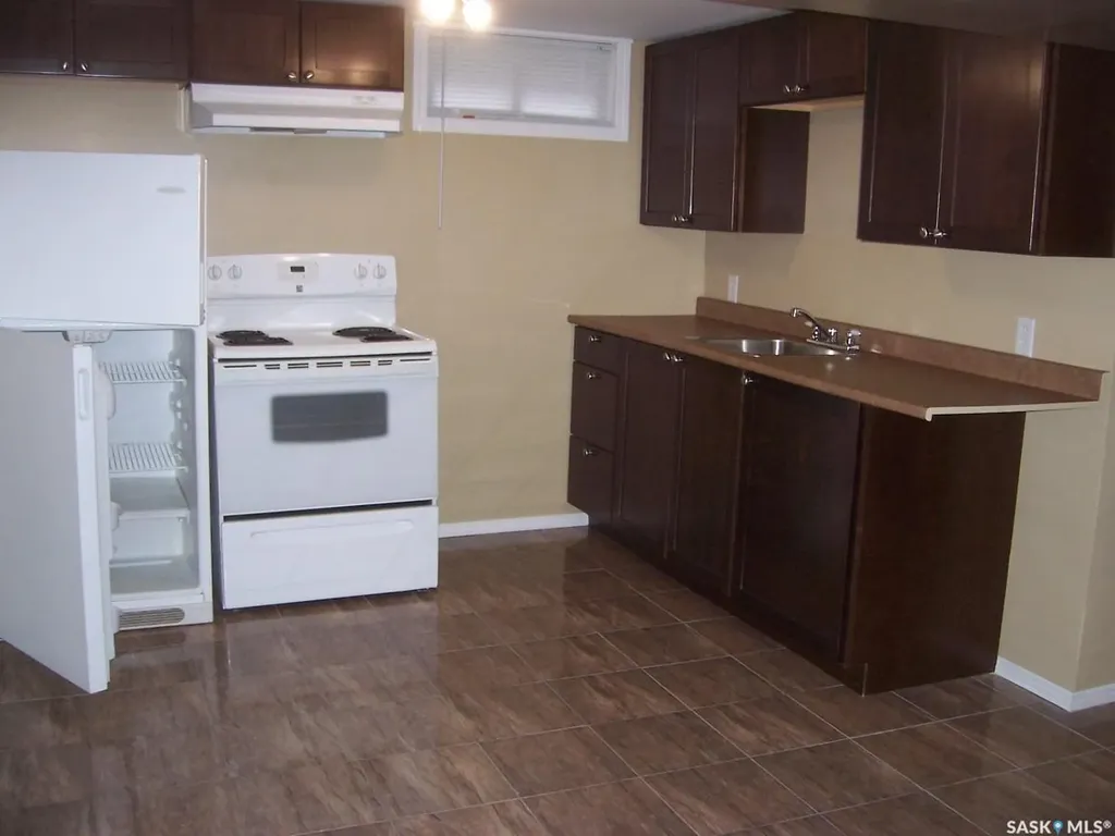 630 5th Avenue E Prince Albert SK S6V 2H5