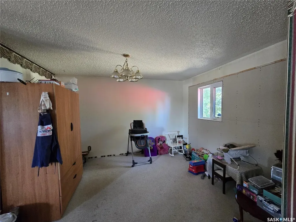 327 Russell Street Stoughton SK S0G 4T0