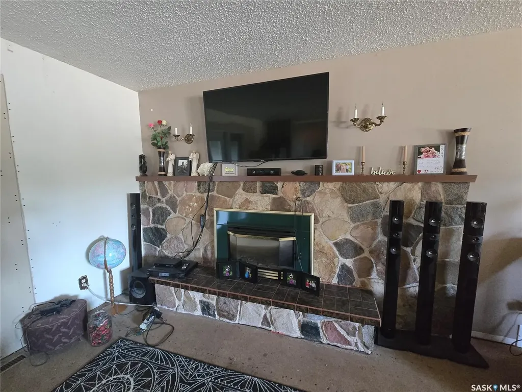 327 Russell Street Stoughton SK S0G 4T0