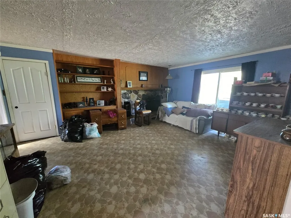 327 Russell Street Stoughton SK S0G 4T0
