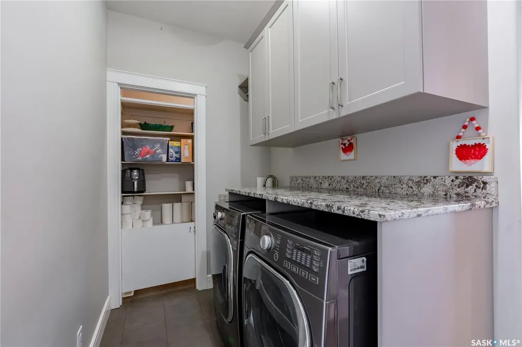 400 Prairie View Drive Dundurn SK S0K 1K1