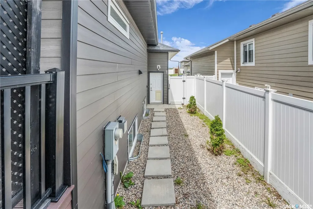 400 Prairie View Drive Dundurn SK S0K 1K1