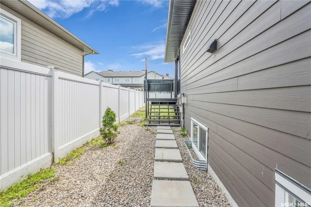 400 Prairie View Drive Dundurn SK S0K 1K1