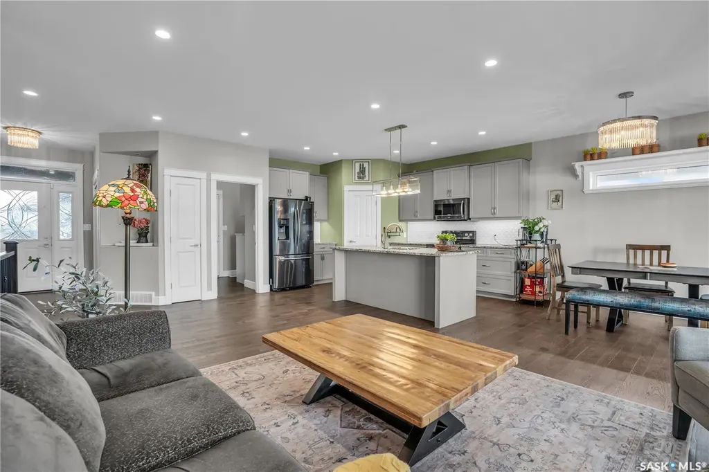 400 Prairie View Drive Dundurn SK S0K 1K1