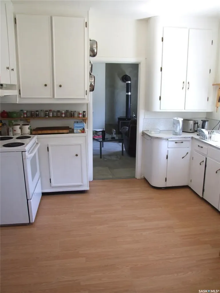 150 2nd Street E Fox Valley SK S0N 0V0