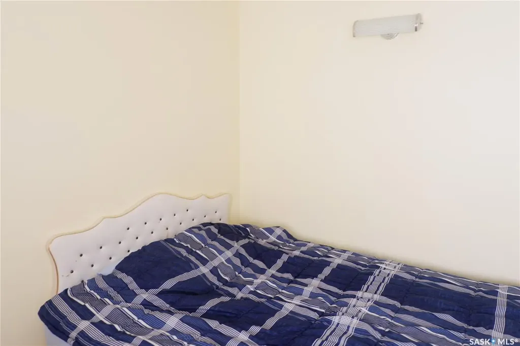 220 6th Avenue W Assiniboia SK S0H 0B0