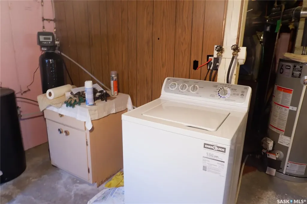 220 6th Avenue W Assiniboia SK S0H 0B0