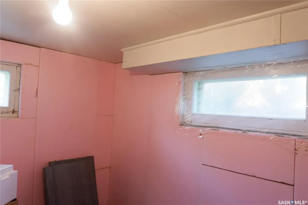 220 6th Avenue W Assiniboia SK S0H 0B0