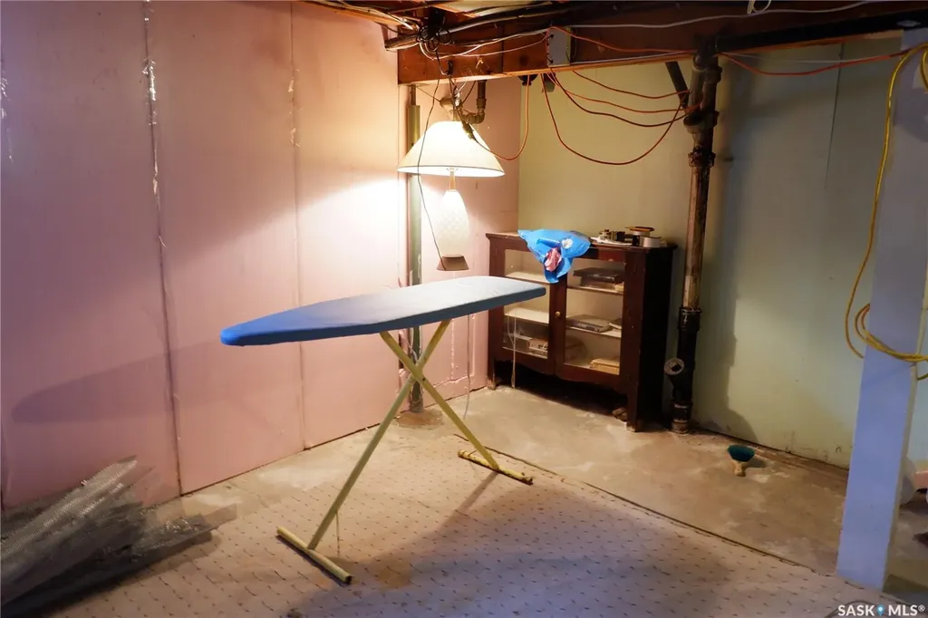 220 6th Avenue W Assiniboia SK S0H 0B0