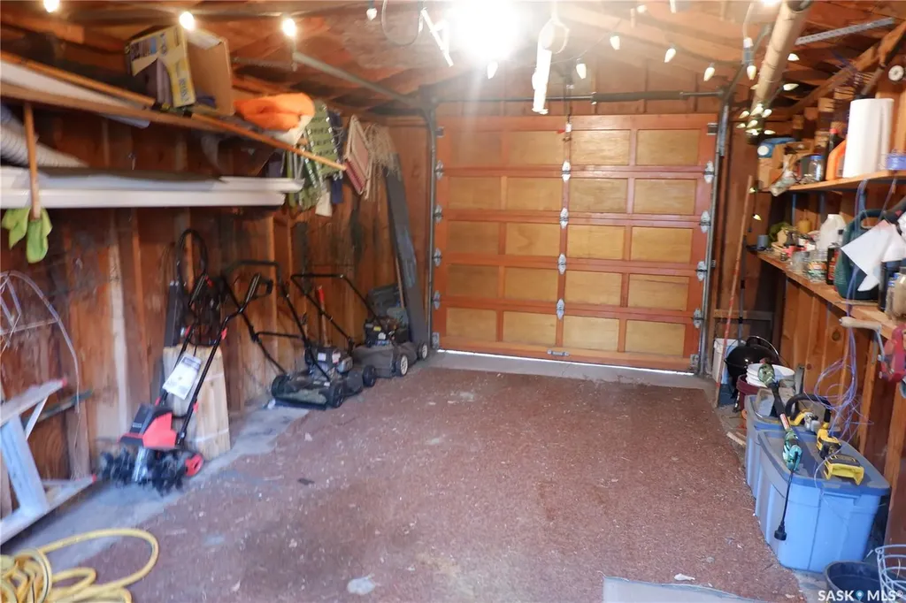 220 6th Avenue W Assiniboia SK S0H 0B0