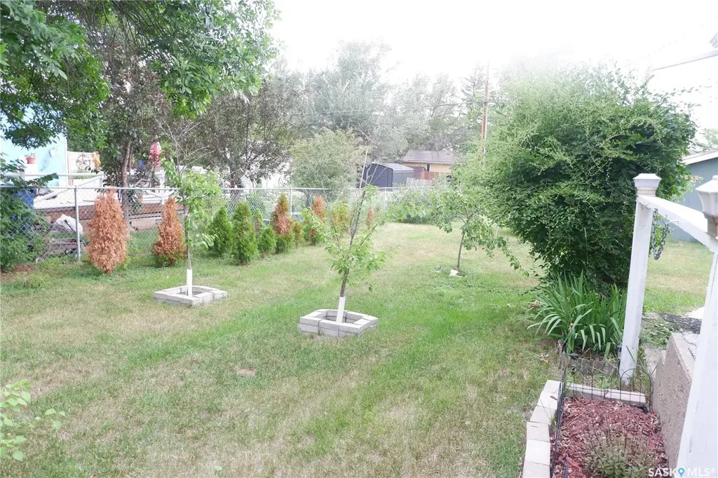 220 6th Avenue W Assiniboia SK S0H 0B0