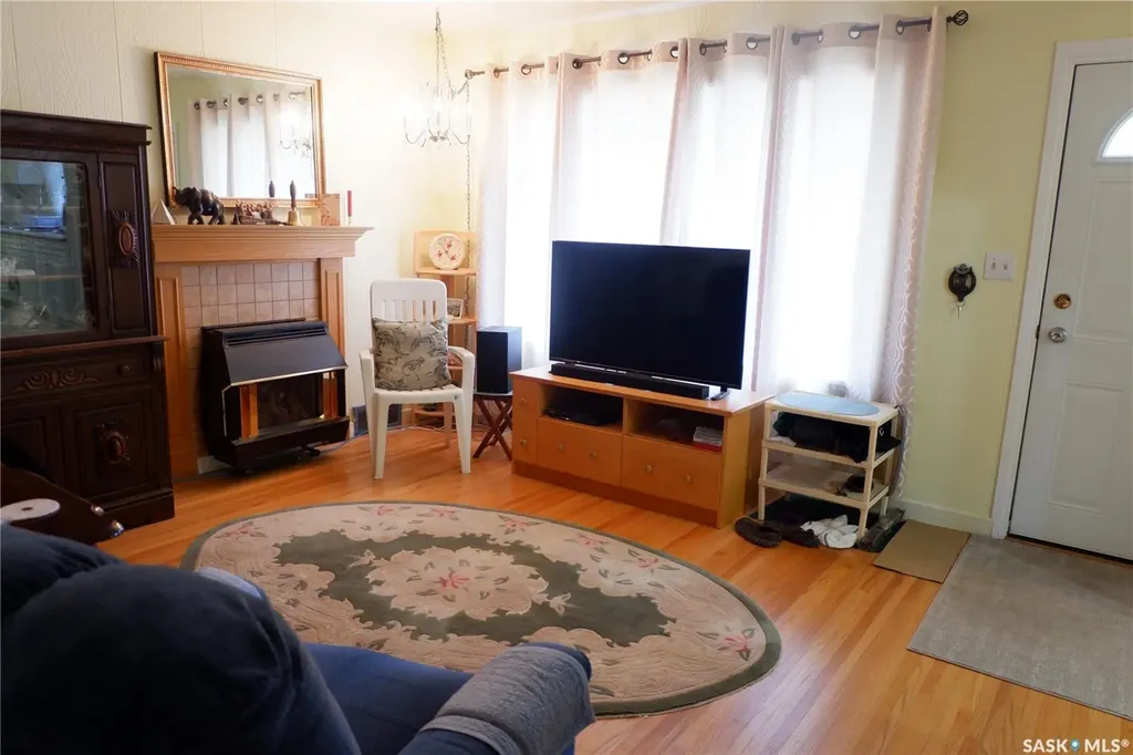 220 6th Avenue W Assiniboia SK S0H 0B0