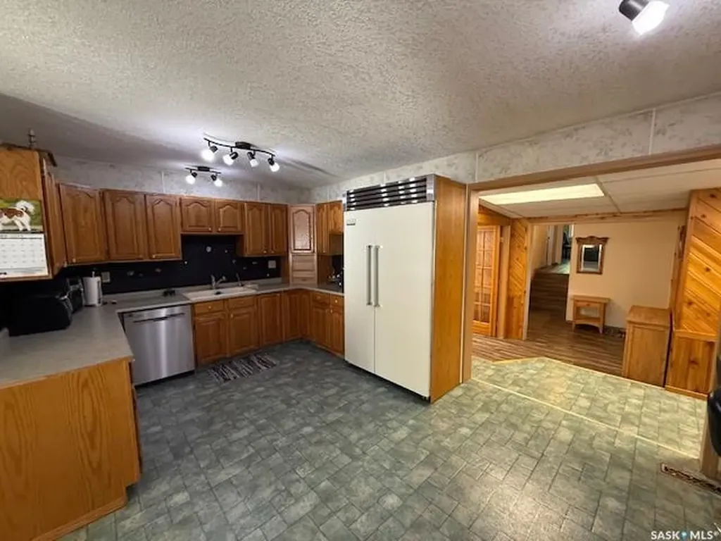 814 Sunny Street Kamsack SK S0A 1S0