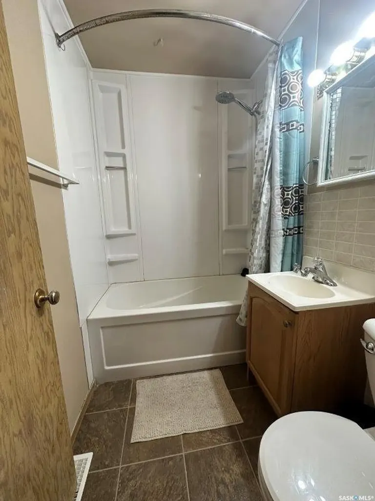 117 4th Avenue E Eatonia SK S0L 0Y0