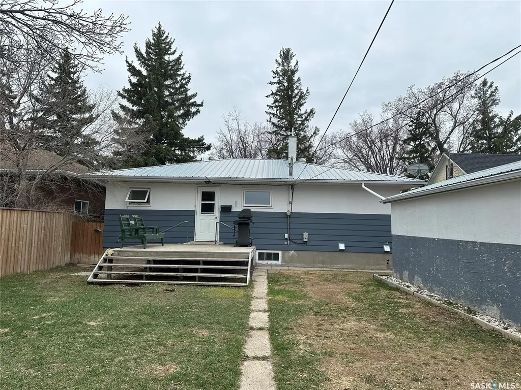 117 4th Avenue E Eatonia SK S0L 0Y0