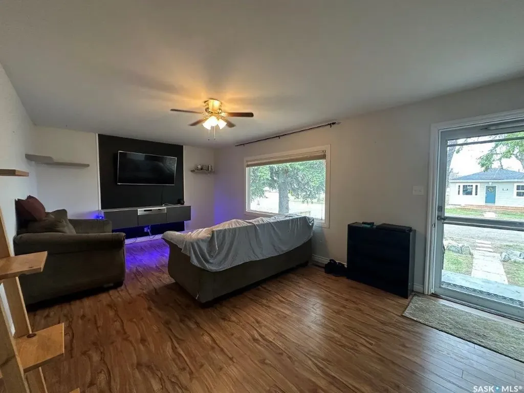 117 4th Avenue E Eatonia SK S0L 0Y0