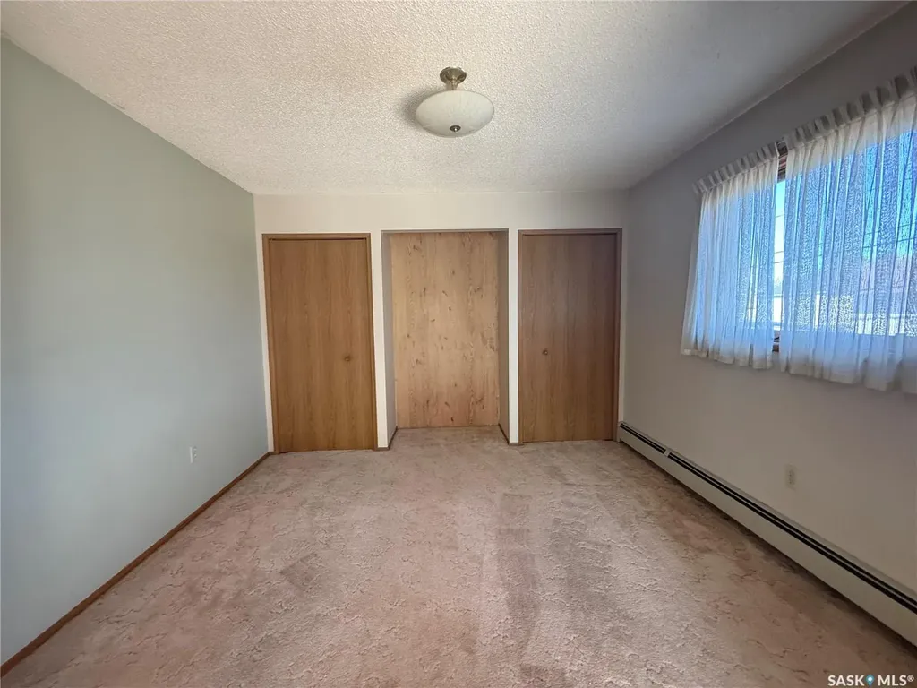 119 4th Avenue Kindersley SK S0L 1S0