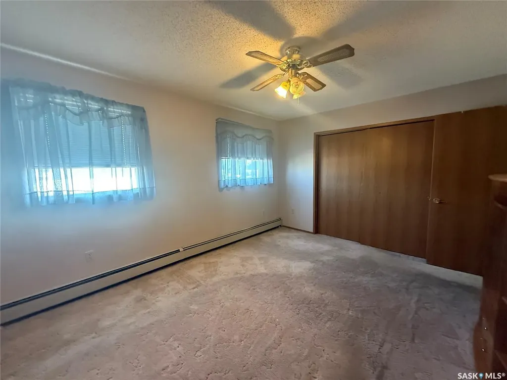 119 4th Avenue Kindersley SK S0L 1S0